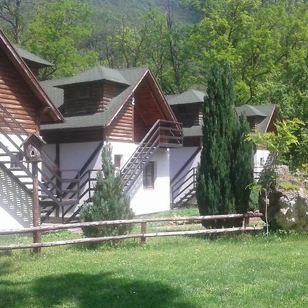 Vodopad Lisine Bed & Breakfast Strmosten Exterior foto