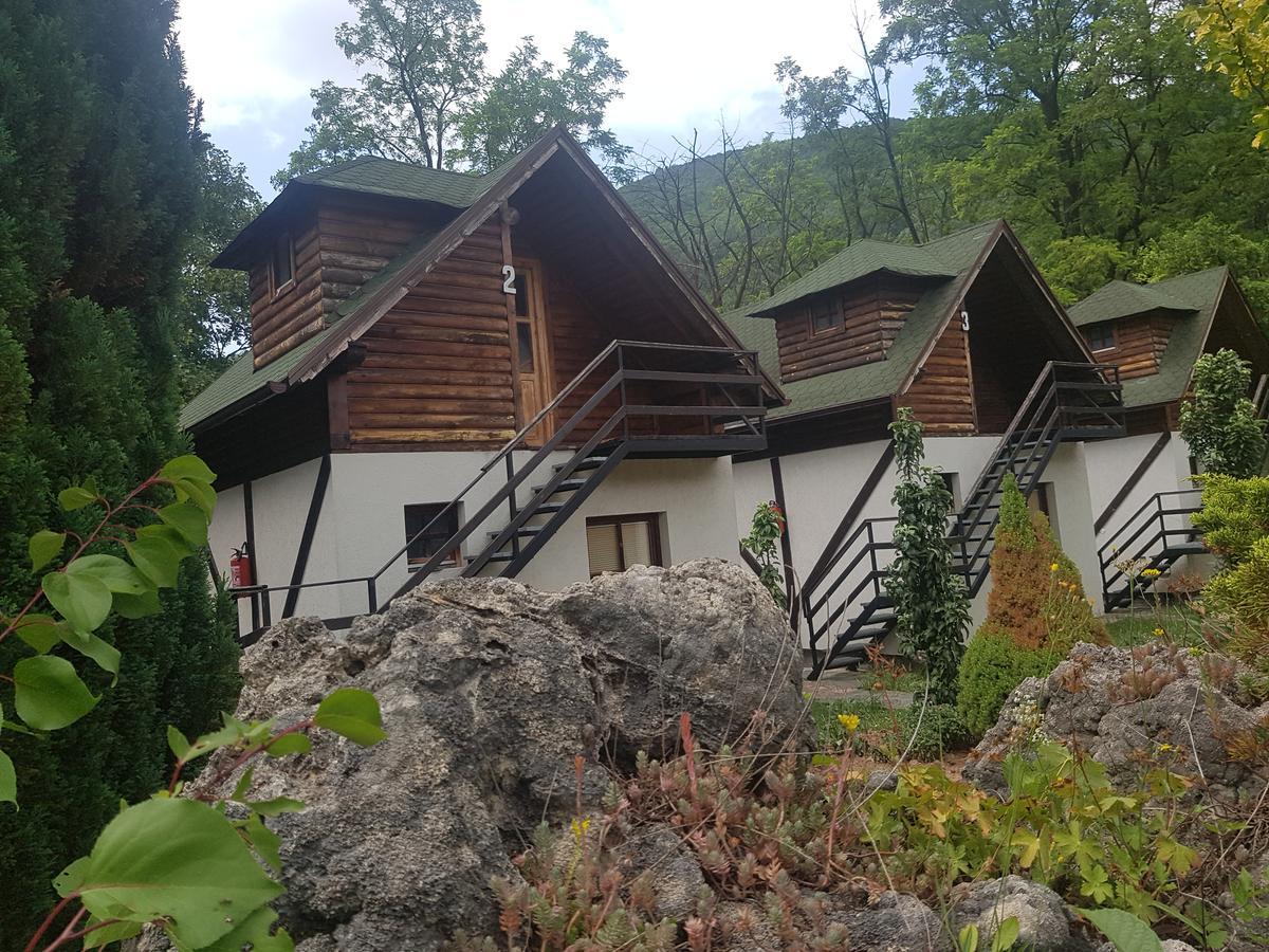 Vodopad Lisine Bed & Breakfast Strmosten Exterior foto